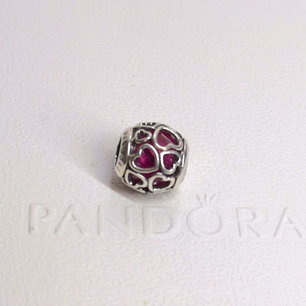 New Authentic Pandora Love Cerise Crystal Ref , 792036